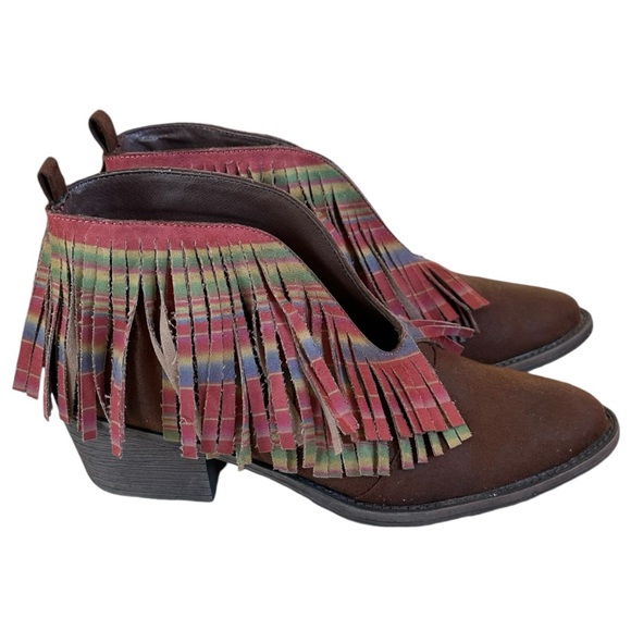 New VOLATILE Fringe Ankle Boots - Picture 2 of 6